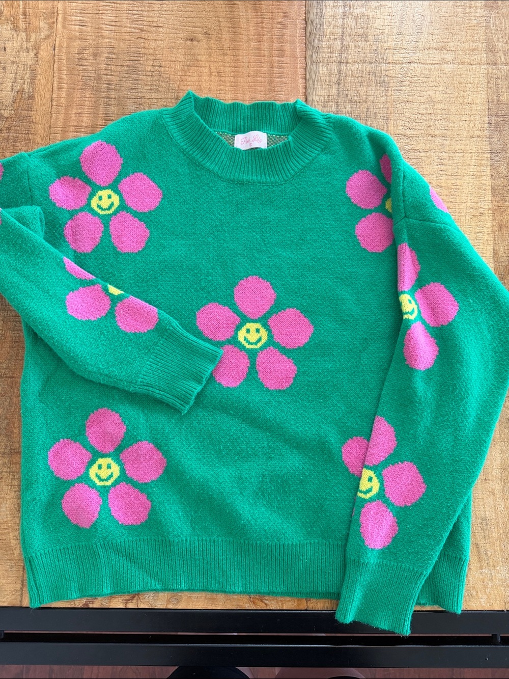 Pink Lily Green Crewneck Sweater with Pink Flower Smiles